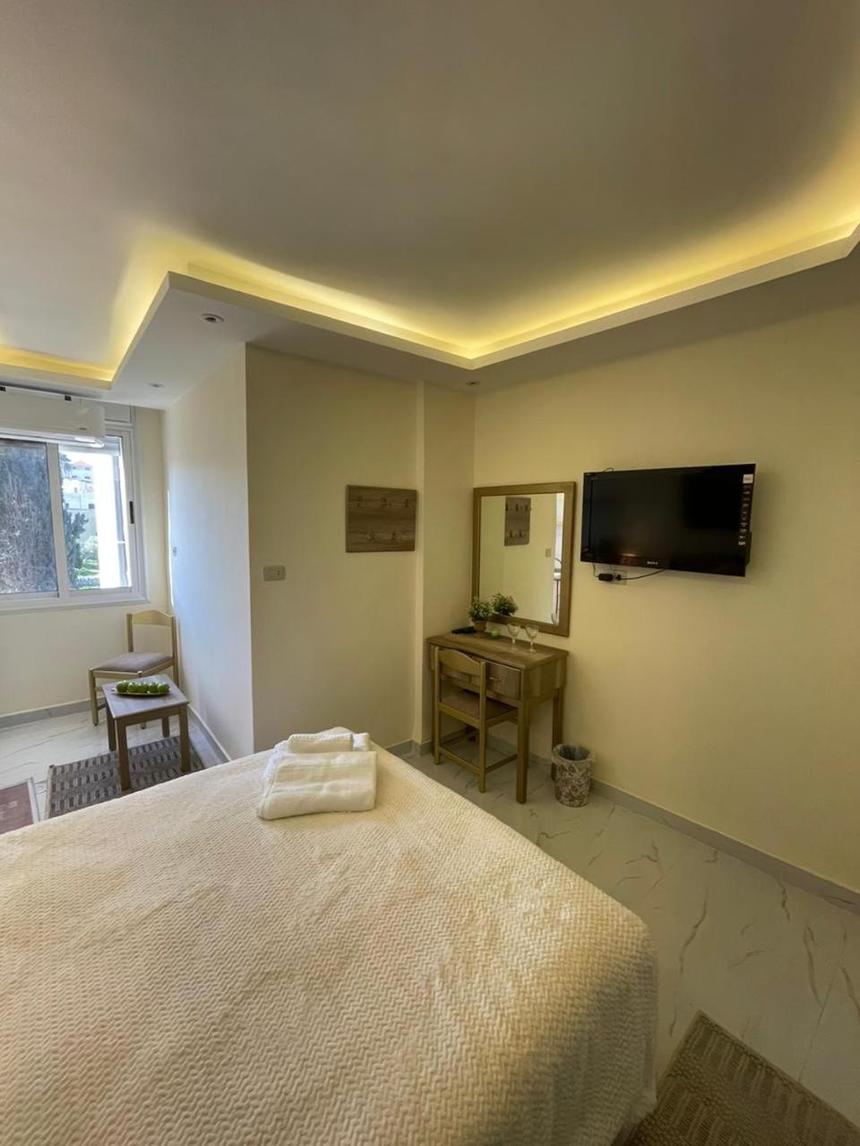 Classy Hostel Madaba Luaran gambar