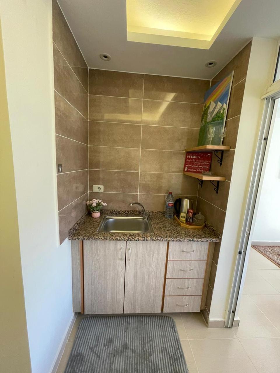 Classy Hostel Madaba Luaran gambar